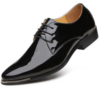 2022 Нова марка Мъжки качествени лачени обувки Мъжки сватбени обувки Размер 38-48 Черно-бели меки мъжки кожени ежедневни обувки