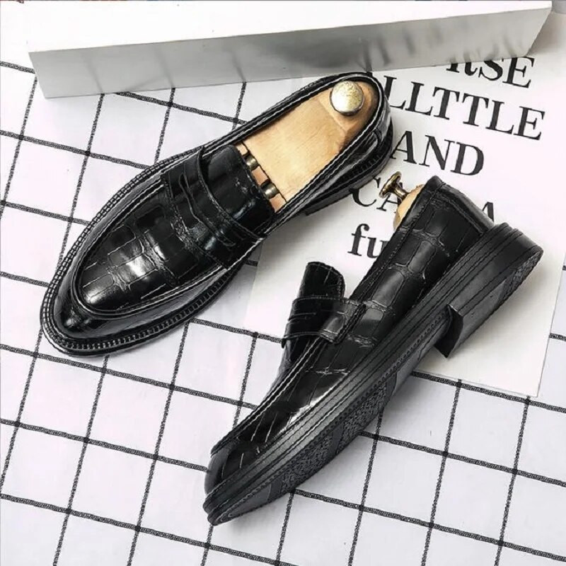 Poslovne svečane kožne cipele Muške modne ležerne cipele Klasične talijanske svečane oksfordske cipele za muškarce Elegantes Muške cipele