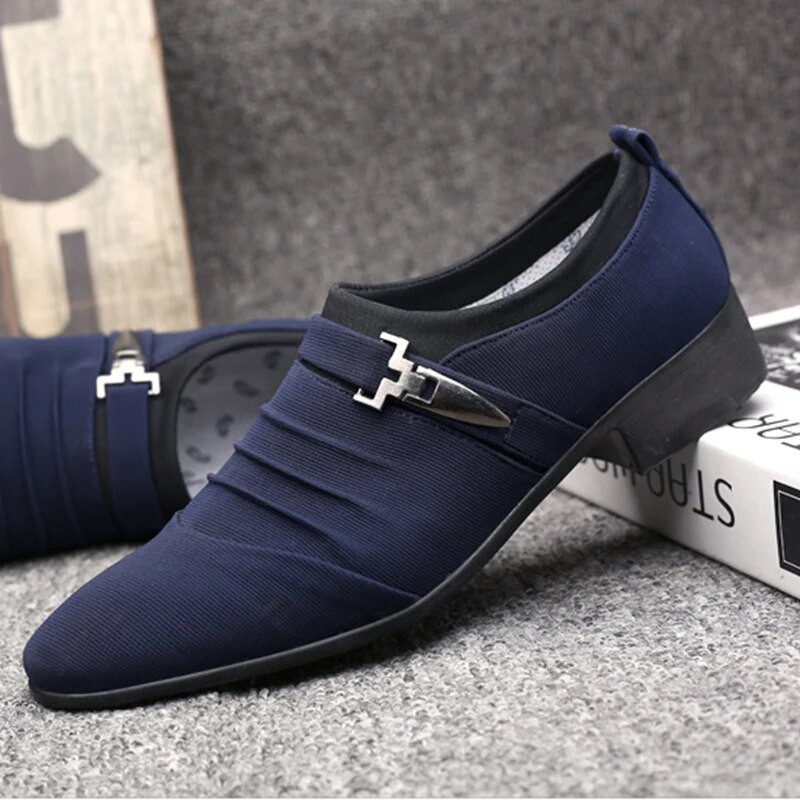 Nove modne svečane cipele za muškarce Raznolike platnene cipele Muška prozračna obuća velikih veličina Ležerna poslovna cipela Zapatos Hombre