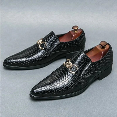 Juodi Loafers Vyrams Madingi Gyvatės Spausdinti Batai Smailianosiais Batai Ruda Metalinė Sagtimi Vestuviniai Batai Vyrams Dydis 38-46 1AA52