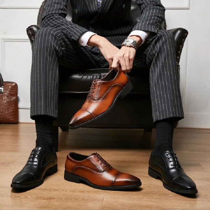 Meeste pulmakingad Nahast ärilised vabaajajalatsid Kvaliteetsed meestekleidid kontoriluksuslikud kingad Meestele hingavad Oxfords 10A3