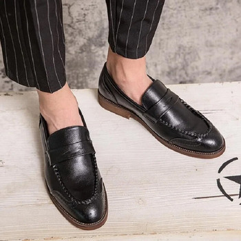 Луксозни дизайнерски мъжки ежедневни обувки Без приплъзване Кожени обувки Големи размери 38-47 Brogue Carving Loafer Обувки за шофиране D2A22