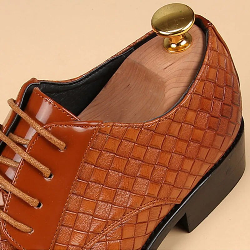 Odiniai batai 2022 m. madingi Nauji languoti batai vyrams Didelio dydžio suvarstomi žemakulniai odiniai suknelės batai lauko laisvalaikio avalynė