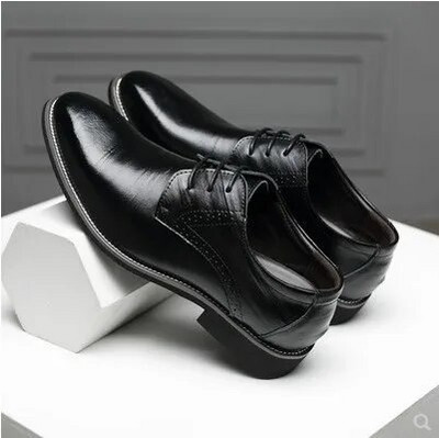 Zapatos Hombre Plus Size 47 Meeste nahast kingad vabaajajalatsid Kvaliteetsed luksuslikud ärikleitjalatsid Täielikult sobivad pulmakingad Mees