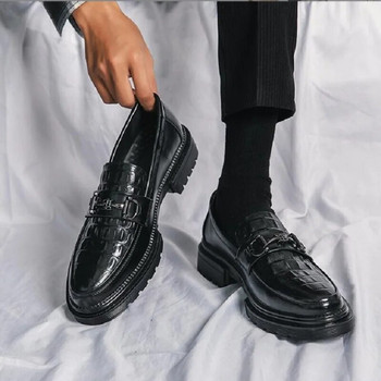 2023 Луксозни обувки с крокодилски принт Висококачествени кожени модни мъжки обувки Кафяви ежедневни обувки с гумена подметка 1AA10