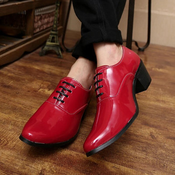 2023 Нови мъжки официални обувки Оксфордски лачени мокасини с високи токчета Мъжка червена рокля с увеличаване на височината Обувки за шофиране Gommino