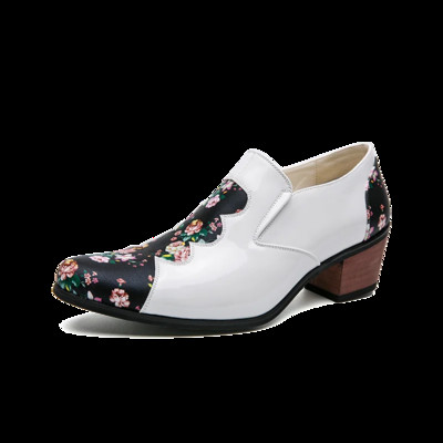 Nove muške svečane cipele za 2023. Oksfordice s lakiranom kožom Mokasine s visokim petama Muška crvena haljina za povećanje visine Cipele za vožnju čamcem Gommino