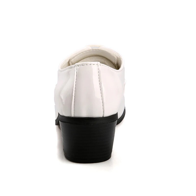 Nove muške svečane cipele za 2023. Oksfordice s lakiranom kožom Mokasine s visokim petama Muška crvena haljina za povećanje visine Cipele za vožnju čamcem Gommino