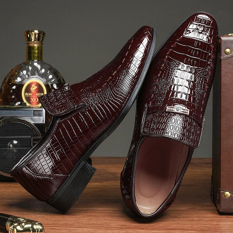 Madingi smailianosiai suknelės batai vyrams Prabangūs krokodilo oficialūs batai Vyriški skraidyklės vestuviniai batai Zapatos Hombre