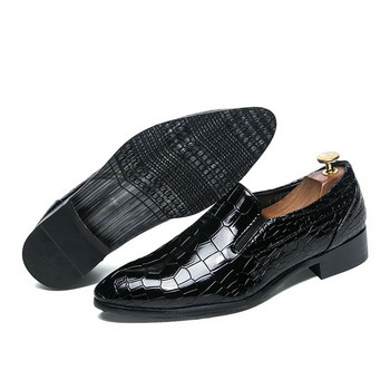 Модни обувки с остри пръсти за мъже, мокасини, официални обувки с релефни кожени обувки за парти
