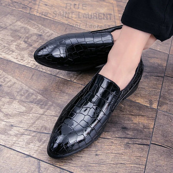 Μόδα φόρεμα με μυτερά παπούτσια για άντρες Loafers Slip on επίσημα υποδήματα με ανάγλυφο δερμάτινο παπούτσι για πάρτι