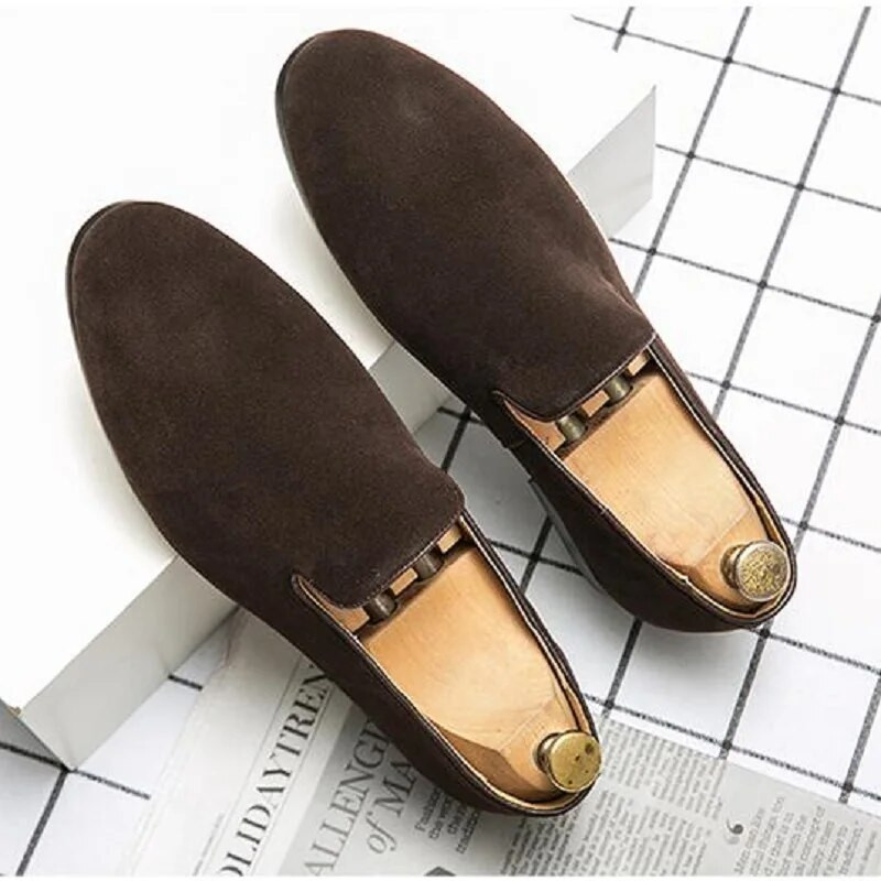 Loafers Vyriški užsegami smaili zomšiniai tingūs juodi mėlyni kvėpuojantys rankų darbo suknelės batai vyrams Da024