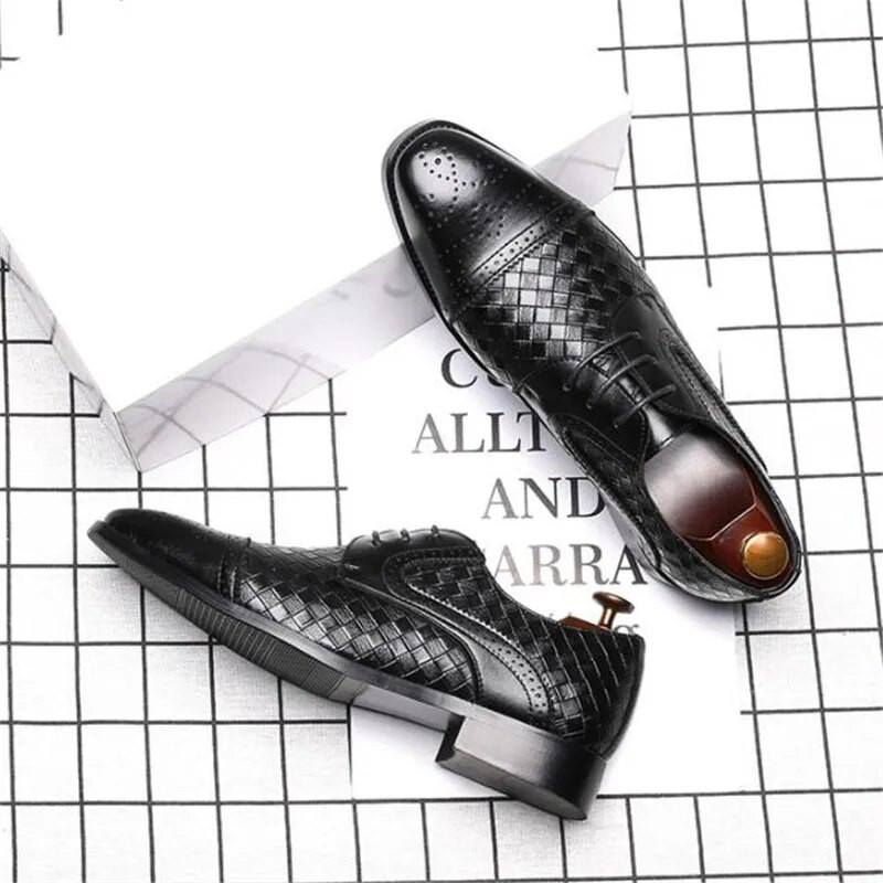 Vīriešu auduma ādas kleitu apavi Vīriešu klasiskās vintage Derby kurpes Brogue kurpes Vīriešu šņorējamas biznesa biroja ballītes kāzu apavi