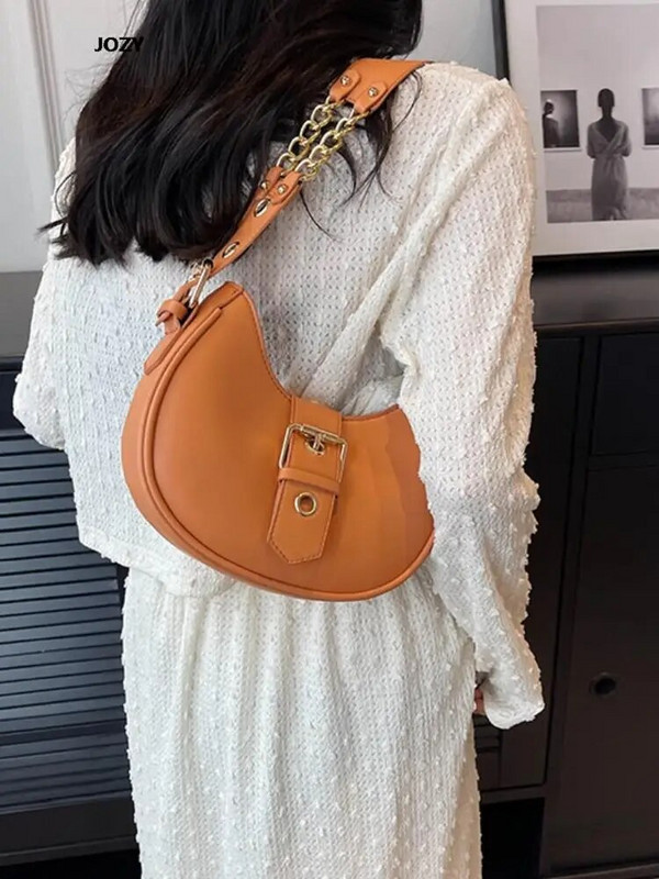 Raznovrsne ležerne luksuzne dizajnerske torbe na rame 2023. Nova modna klasična mala preko ramena za žene PU kožne torbe u obliku polumjeseca