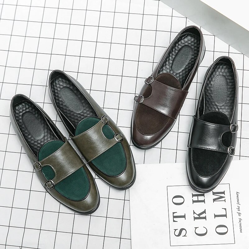 Loafers Meeste vabaaja nahast jalatsid terava otsaga Mood Itaalia mokassiinid Luksusbrändid Kleitjalatsid Mood Ärimeeste kingad