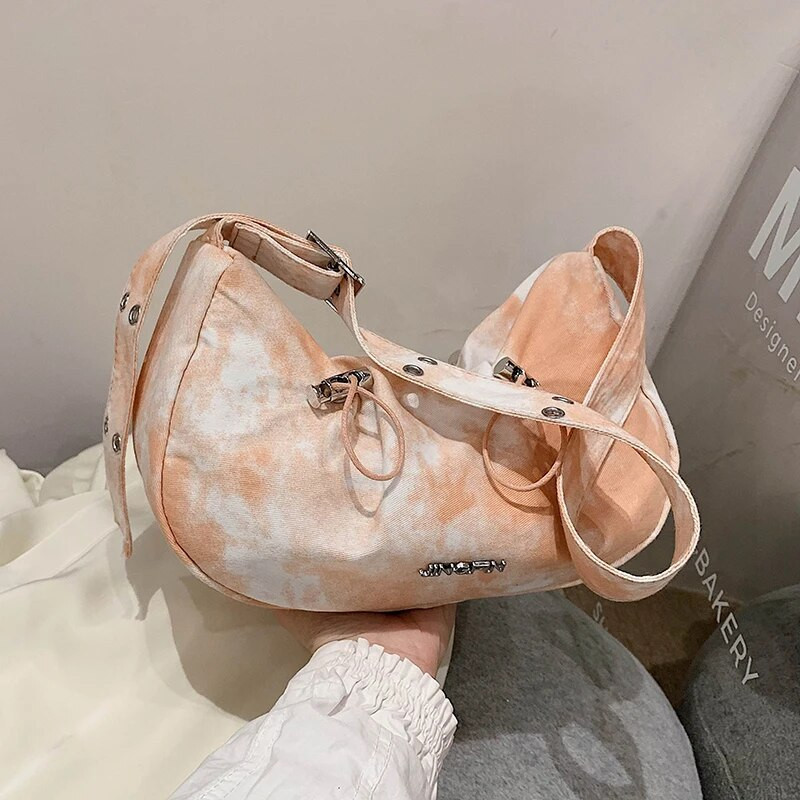 Luksusliku disainiga lõuendist vabaaja õlakott naistele 2023, uus mood, väike Crossbody Y2K suvine naiste trendikas poolkuu käekott