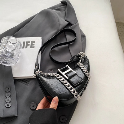 LEFTSIDE Crossbody kotid naistele, 2023. aasta trend, uus Korea mood, hõbedane PU-nahast minikäekotid, sadula-kaenlaaukott