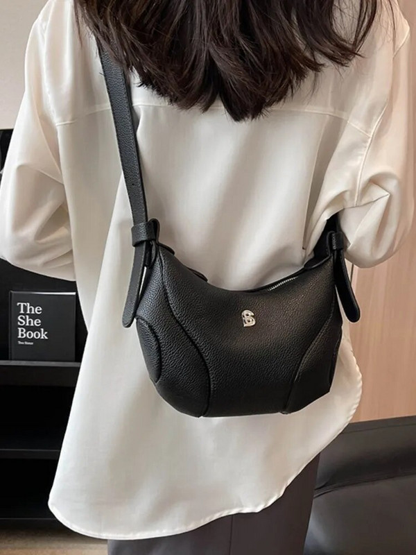 Luksuzna dizajnerska mala modna torba na rame za žene Ljetne ležerne modne torbice Novi jednostavni stil kožne polumjesečeve torbe preko ramena