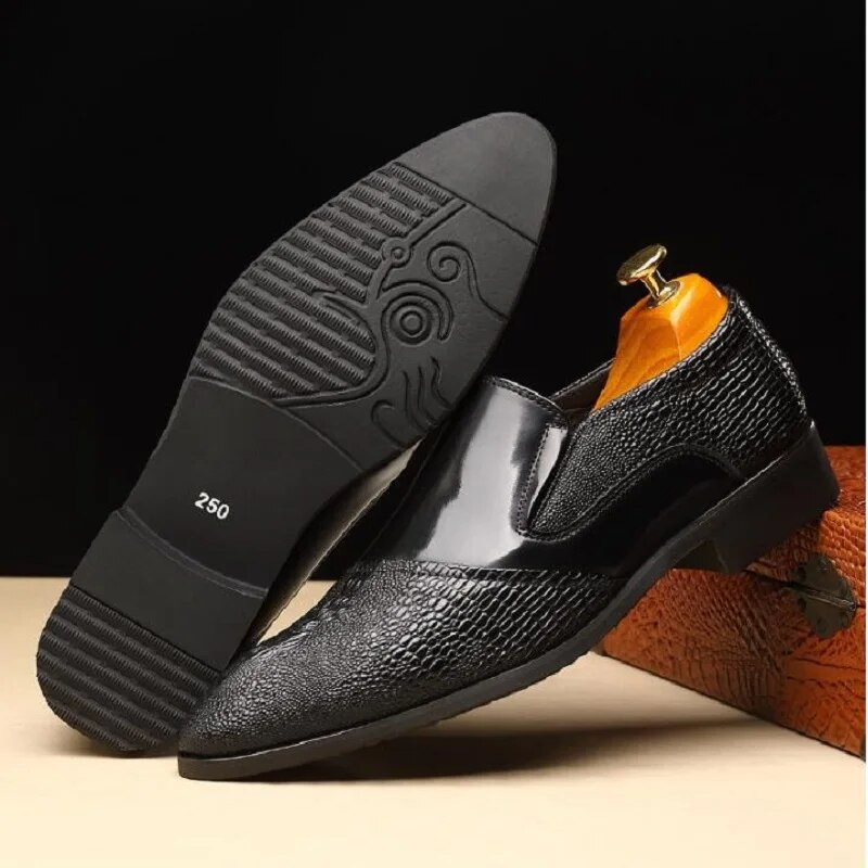 Prabangūs vyriški odiniai batai Krokodilo rašto vandeniui atsparūs vyriški verslo suknelių batai vyriški vestuvinė avalynė Vyriška laisvalaikio socialiniai batai