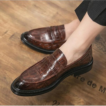 Επαγγελματικά επίσημα δερμάτινα ανδρικά παπούτσια βρετανικού στυλ Κορεατική έκδοση Casual Ανδρικά παπούτσια με χοντρή σόλα Tide D2H17
