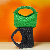 Prabangios dizainerių sukurtos moteriškos pynimo rankinės 2022 m. Nauji madingi kryžminiai krepšiai moterims Aukščiausios kokybės odinis pirkinių krepšys per petį, moteriškas