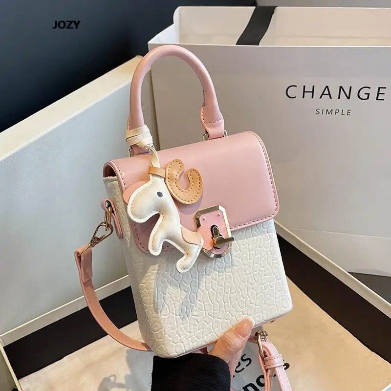 Mitmekülgne luksuslik disainer uus Crossbody kotid armas vabaaja mood mobiiltelefon väike käekott 2023 lihtsas stiilis õlg naistele