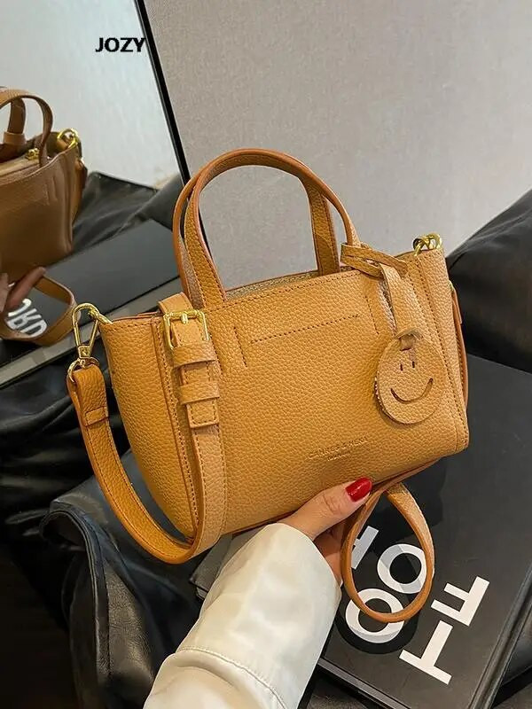 Nove ljetne visokokvalitetne klasične ženske torbe preko ramena Luksuzne dizajnerske svestrane ručne torbe Trendy ležerne kožne torbe na rame