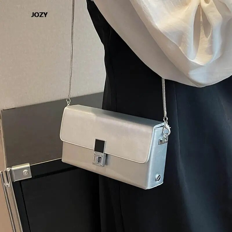 Τσάντες χιαστί χιαστί με αλυσίδα πολυτελών σχεδιαστών Νέες καλοκαιρινές δερμάτινες τσάντες ώμου απλού στυλ Μοντέρνες, ευέλικτες μικρές γυναικείες τσάντες