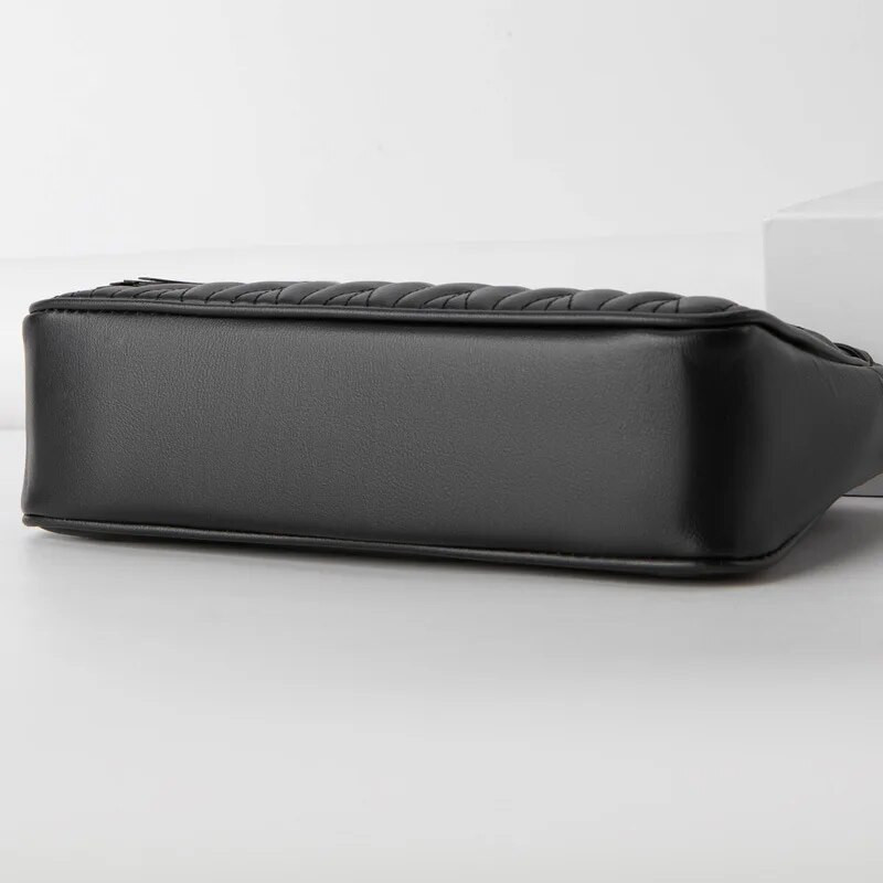 PU Crossbody kotid Topelttõmblukuga 2023 Uus moodne õlakott naistele, suure mahutavusega tutikaunistusega südamekujuline riistvara