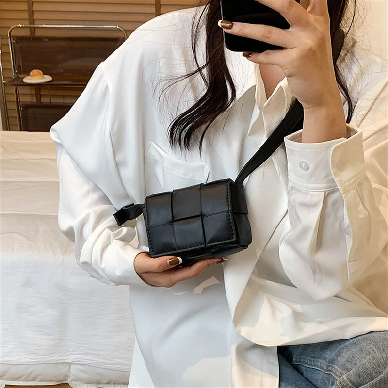 Πολυτελής μίνι γυναικεία τσάντα ύφανσης τετράγωνη PU Δερμάτινες τσάντες χιαστί ώμου για γυναίκες 2022 Μικρά πορτοφόλια και τσάντες σχεδιαστής για την άνοιξη
