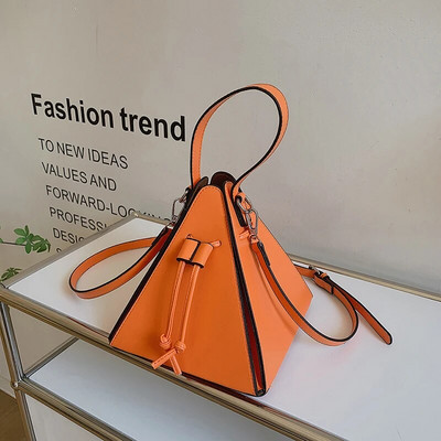 Mados moteriškos pečių rankinės Rankinės Prabangos jausmas Moteriški Krepšiai Aukštos kokybės odiniai Crossbody Krepšiai Dizaineriai Moteriški Trikampiai Krepšiai