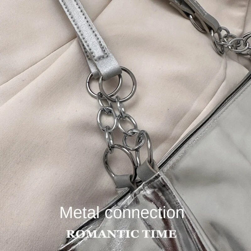 Γυναικείες γυναικείες τσάντες 2023 Νέες τσάντες ώμου μεγάλης χωρητικότητας Υφή φωτεινές δερμάτινες τσάντες τσάντες με αλυσίδα Κομψές τσάντες