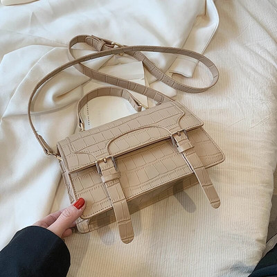 Kvaliteetsed ja trendikad naiste käekotid Luksuslikud disainiga uued Crossbody kotid Mitmevärvilised vintage vabaaja suvised nahast õlad
