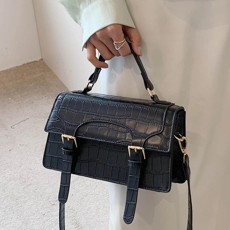 Kvaliteetsed ja trendikad naiste käekotid Luksuslikud disainiga uued Crossbody kotid Mitmevärvilised vintage vabaaja suvised nahast õlad