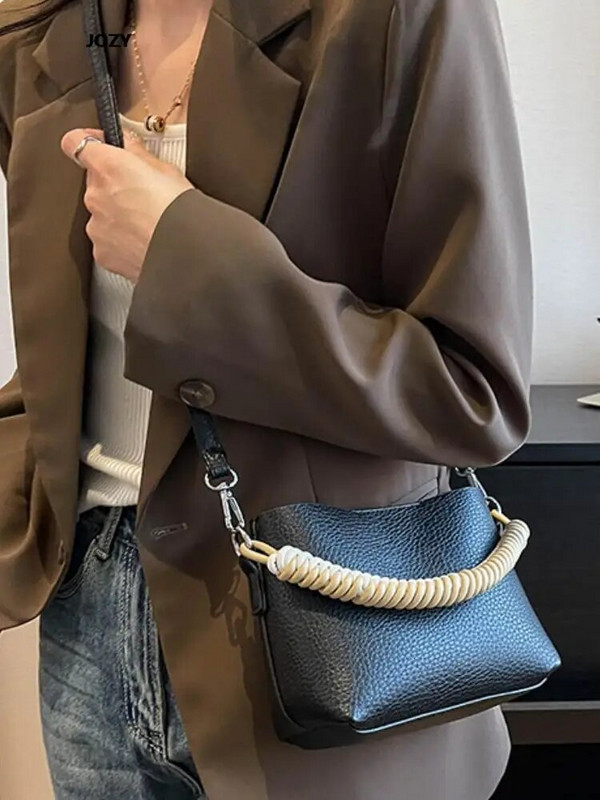 Bucket Crossbody Bag Casual Classic Moterims Paprastas Stilius Prabangus Dizaineris Nauja Universali rankinė 2023 Vasaros Daugiaspalvė Pečiai