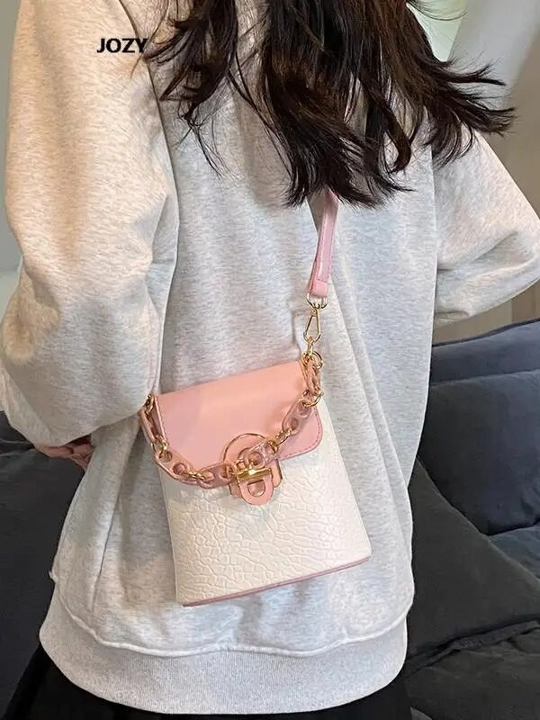 Suvine moekett Luksusliku disainiga nahast Crossbody kott 2023 Uus lihtsas stiilis väike õlg naistele vabaaja mitmekülgne käekott