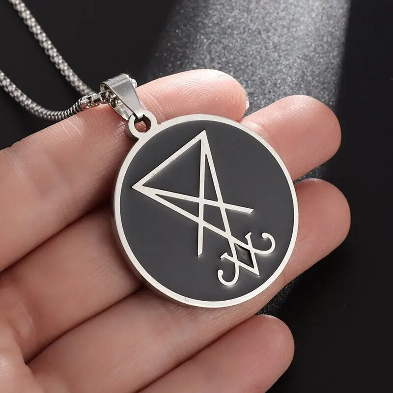 Sigili Saatana kirik roostevabast terasest kaelakee Meeste pitser Lucifer Lavey varjatud kuradi kaelakee Vintage märk Amulett Ehted