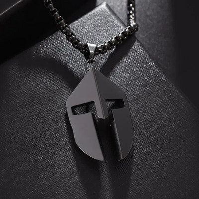 Retro Victory Ares Spartan Cască Colier pandantiv Hip Hop Rock Bărbați și femei Colier cuplu Rapper Bijuterii din oțel inoxidabil