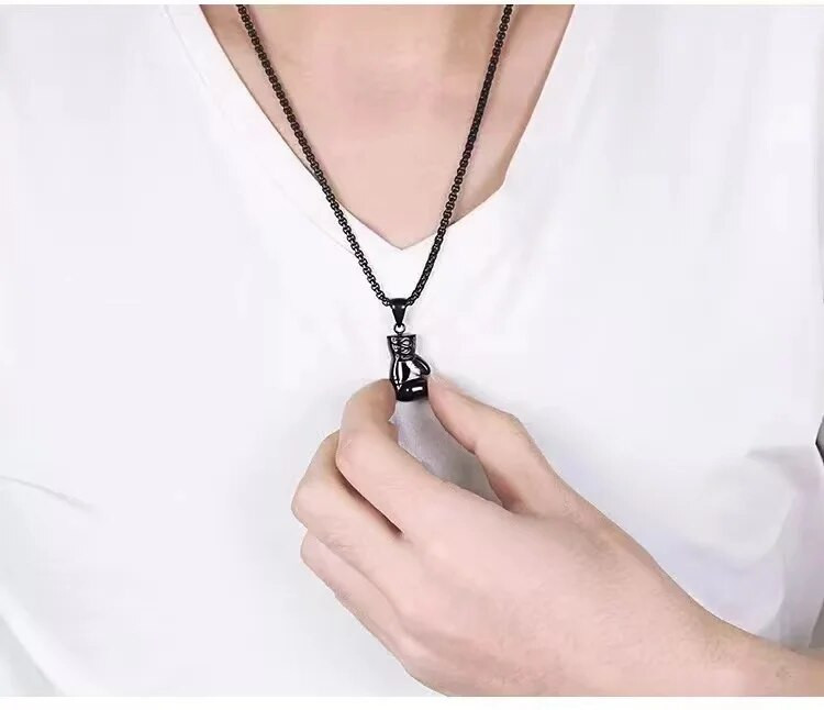 Poksikindad Ühevärvilised ripats Mood Meeste Sportlik Vaba aeg Ehted Hip Hop Kaelakee Tänavamustad Poksikindad Kaelakee