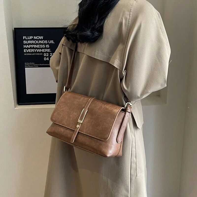 Õla- ja ristkehaga PU kotid 2024 Uus kvaliteetne moodne tõmblukuga kott naistele Bolso Bandolera De Alta Calidad