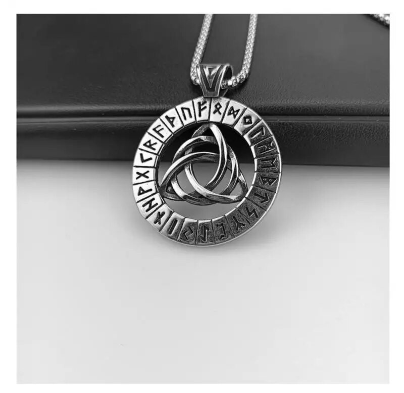Vikingo Odino runos kompasas keltų mazgų pakabukas, vyriškas airiškas mazgas, nerūdijančio plieno karoliai Šiaurės šalių skandinaviški papuošalai