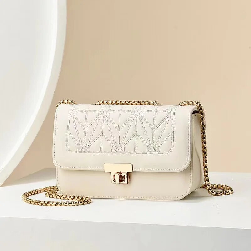 Klasične ženske torbe na rame Svestrana nježna torba s lancem Moderna i jednostavna mala četvrtasta torba