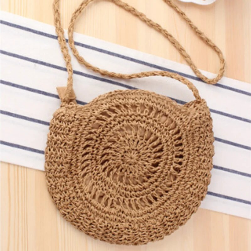 2023 uus Beach Wind armas vibu suve ümmargune õlgkott Crossbody kootud kott Käsitsi valmistatud heegeldatud naiste kott rannakott