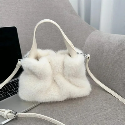 Moteriškas dirbtinio kailio pečių krepšys su PU dirželiu Lady Ruched pliušinės rankinės Pažastis Kasdienis kvadratinis Crossbody Winter