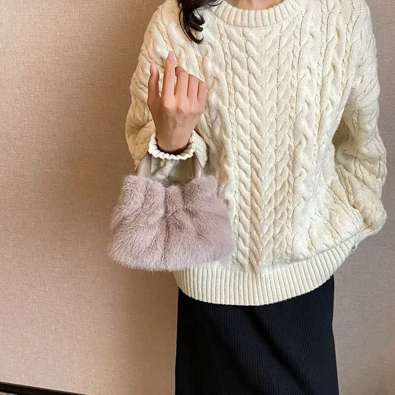 Moteriškas dirbtinio kailio pečių krepšys su PU dirželiu Lady Ruched pliušinės rankinės Pažastis Kasdienis kvadratinis Crossbody Winter