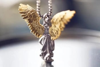 Creative Angel Pendant Little Boys Angel Gold Color Wings Prayer Колие Годишнина Бижута Подарък Колие за мъже и жени