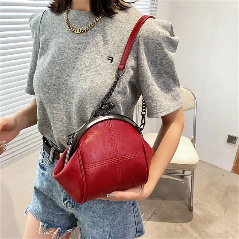 Fashion Chain Design Naiste õlakott Kvaliteetne PU-nahast naiste käekotid Ühevärvilised disainer Naiste rahakott Bolsos