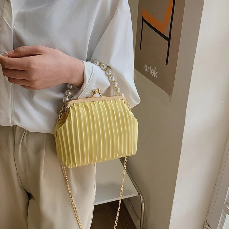 Madingi sulankstyti odiniai mini pečių krepšiai, moteriški perlų grandinės viršutiniai sankabos krepšiai, spaustukai, skersiniai krepšiai piniginė Prekės ženklo dizaino moteriška rankinė