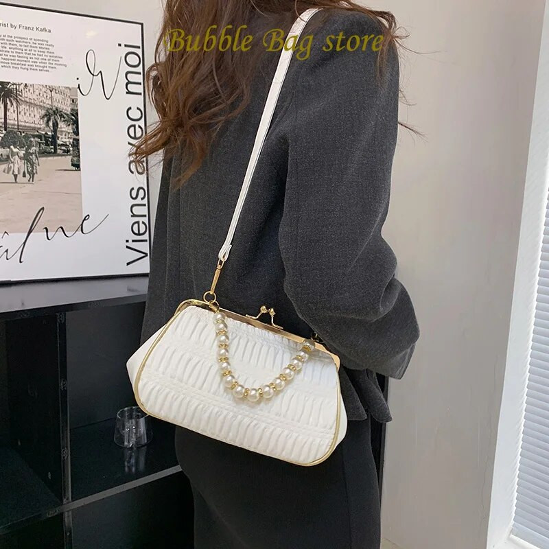 Moodne naiste pärlikett õlakott Lilla Pearl väike käekott Kvaliteetne kokkuklapitav Õhtune Clutch Designer Lady Crossbody kotid