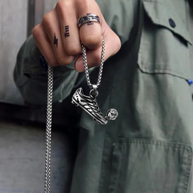 Nauja madinga Sportinė avalynė Futbolas Vyriški karoliai, gerbėjai, atletai, lydinio plieno pakabukai, karoliai iš lydinio papuošalai vakarėliui skirtos dovanos